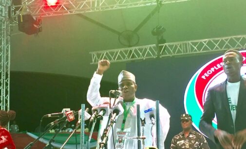 Tambuwal withdraws from PDP presidential primary, backs Atiku for ticket