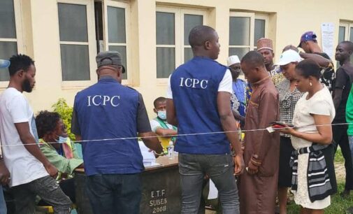 Osun guber: Three arrested for ‘vote buying’ as thugs attack ICPC officials
