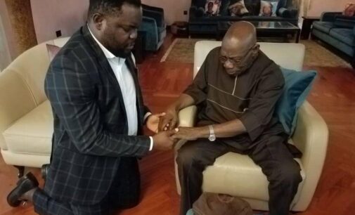 EXTRA: Accord Party presidential candidate kneels before Obasanjo for prayers