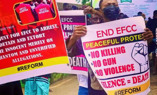 ‘We are tired of indiscriminate arrests’ — youths protest against EFCC in Ibadan