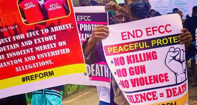 ‘We are tired of indiscriminate arrests’ — youths protest against EFCC in Ibadan
