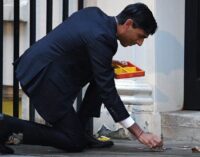 FACT CHECK: No, Rishi Sunak did not light candles on Downing Street after he became UK PM