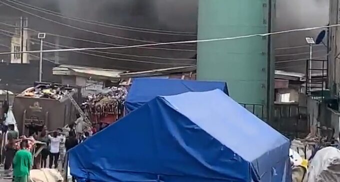 Fire breaks out at Tejuosho market