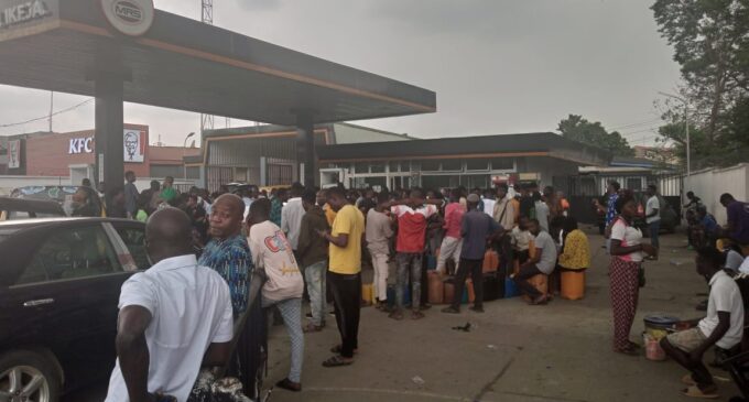 Black marketers sell petrol at N350 a litre as scarcity worsens in Lagos 