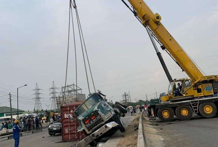 scene of accident at Oshodi Apapa expressway