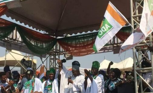 PHOTOS: APC’s Amosun attends Ogun ADC governorship campaign rally