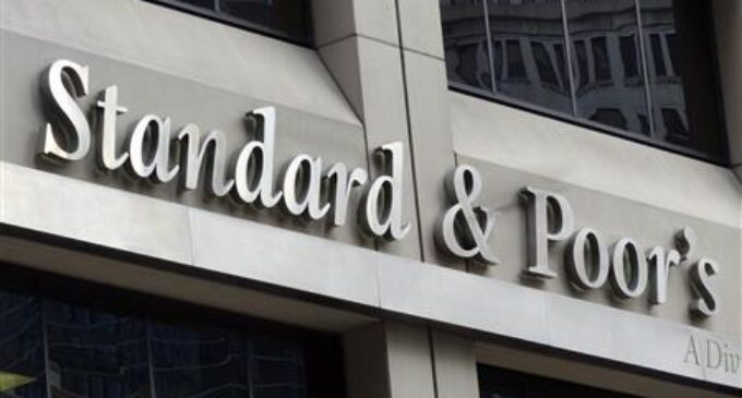 S&P affirms Nigeria’s ‘B’ rating, revises outlook to negative