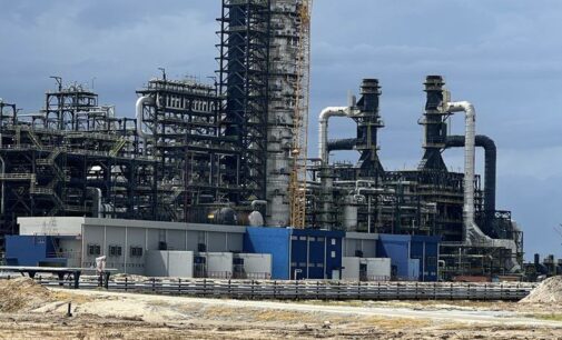 Buhari finally inaugurates Dangote refinery