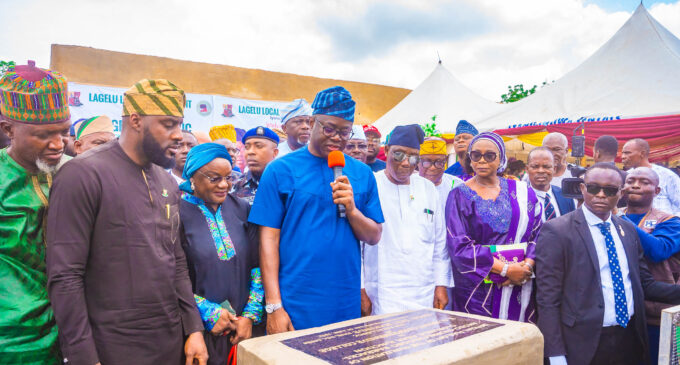 Makinde flags off N9.6bn road construction in Ibadan, names project after Wike