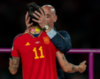 FIFA suspends Spanish FA chief for kissing player