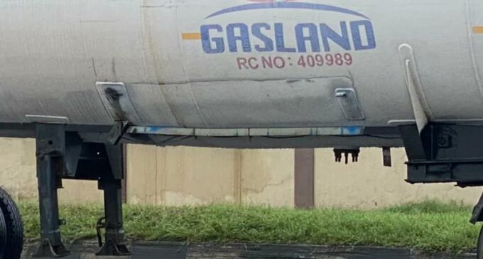 Traffic diverted as gas leaks from tanker in Lagos