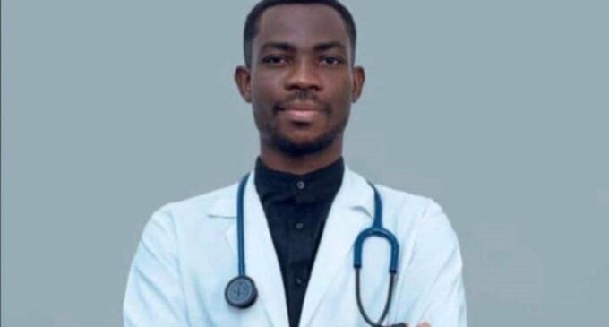 ‘Result of understaffing’ — Nigerians react to death of doctor ‘after 72-hour shift’