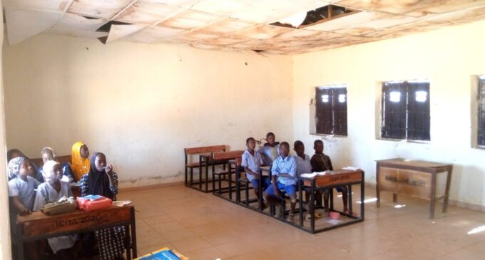 Leaky roofs, broken chairs… poorly executed projects in Niger state forcing pupils out of school