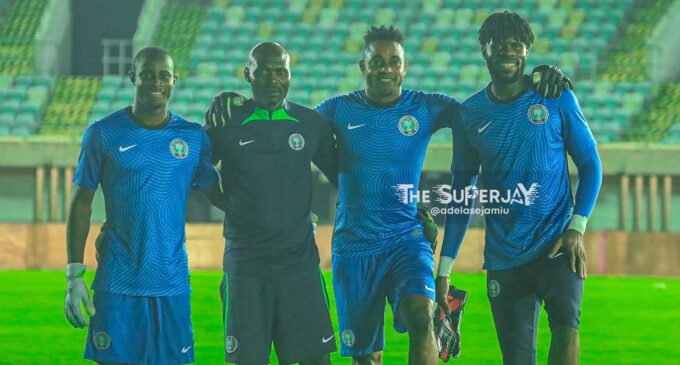Omeruo: Eagles’ goalkeepers are under immense pressure from Nigerians