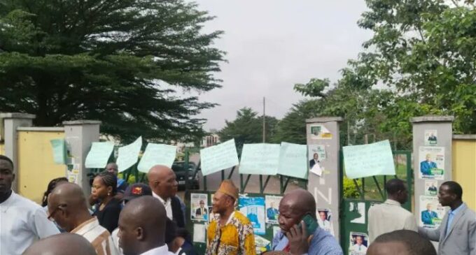 Osun judiciary workers lock high court in protest against chief judge