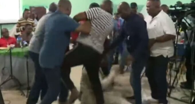 Imo guber: LP agent beaten, bundled out of collation centre (video)