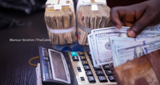 Naira tumbles to all-time low, trades at N1,099/$ at official market