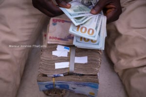 Naira extends dip at parallel market, appreciates at official window