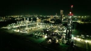 Dangote refinery slashes diesel price to N1,000 per litre