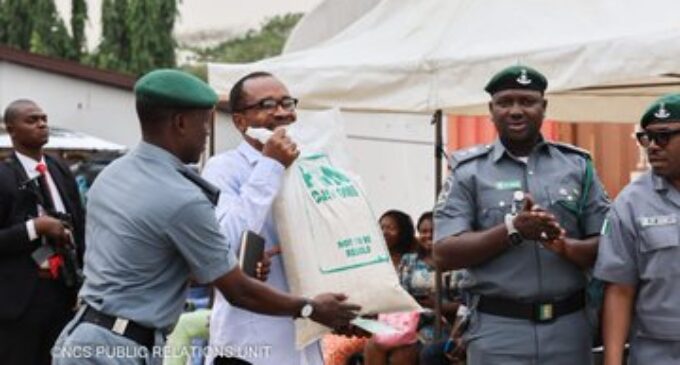 Economic hardship: Customs begins distribution of seized food items, warns against reselling