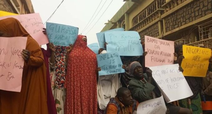 Local bread bakers protest in Kano over ‘high cost of flour’