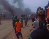 Hoodlums hijack protest in Niger state, steal food items from trucks