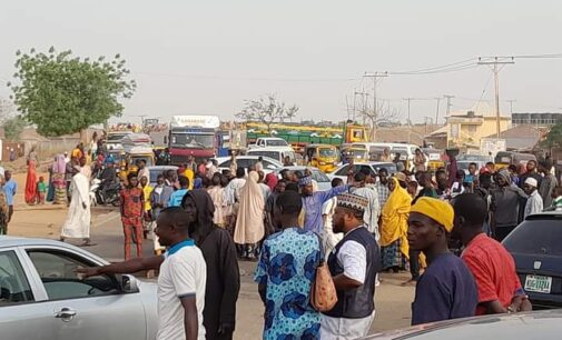 Protesters block roads in Niger state over rising cost of living