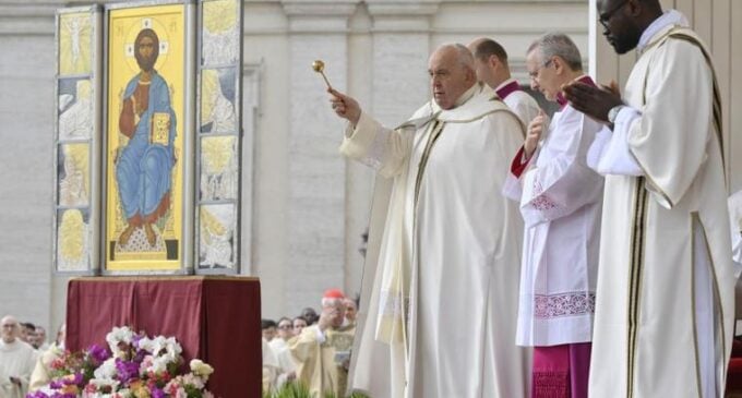 ‘War is an absurdity’ — Pope Francis calls for global peace in Easter message