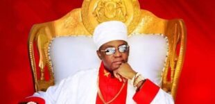Oba of Benin suspends six chiefs for ‘declaring loyalty to Ooni’