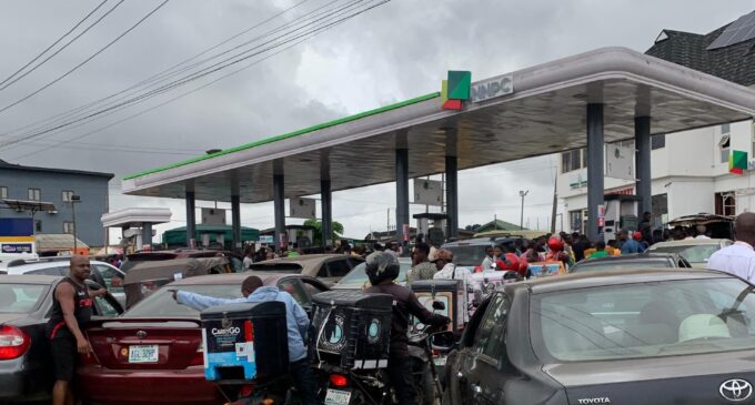 PHOTOS: Traffic congestion as petrol queues resurface in Lagos