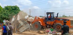 FCTA begins demolition of illegal market structures in Karmo