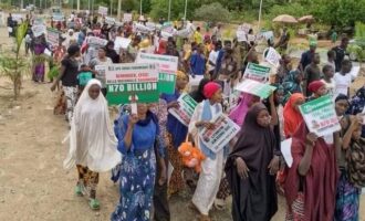 APC group protests at EFCC HQ, demands probe of Matawalle over ‘funds diversion’