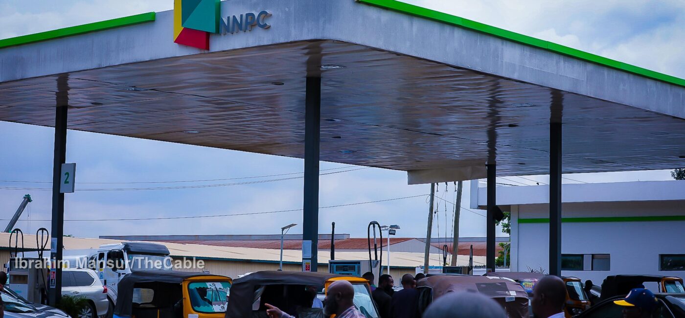 NNPC reduces petrol pump price to N910/litre in Abuja