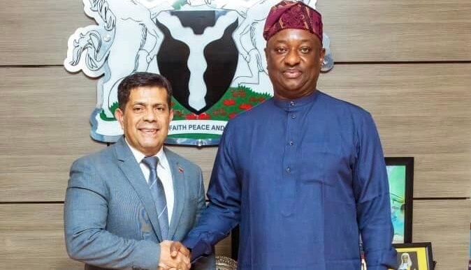 L-R: Alberto Castellar Padilla, envoy from Venezuala to Nigeria, and Festus Keyamo discuss on direct flights between Venezuala nd Nigeria