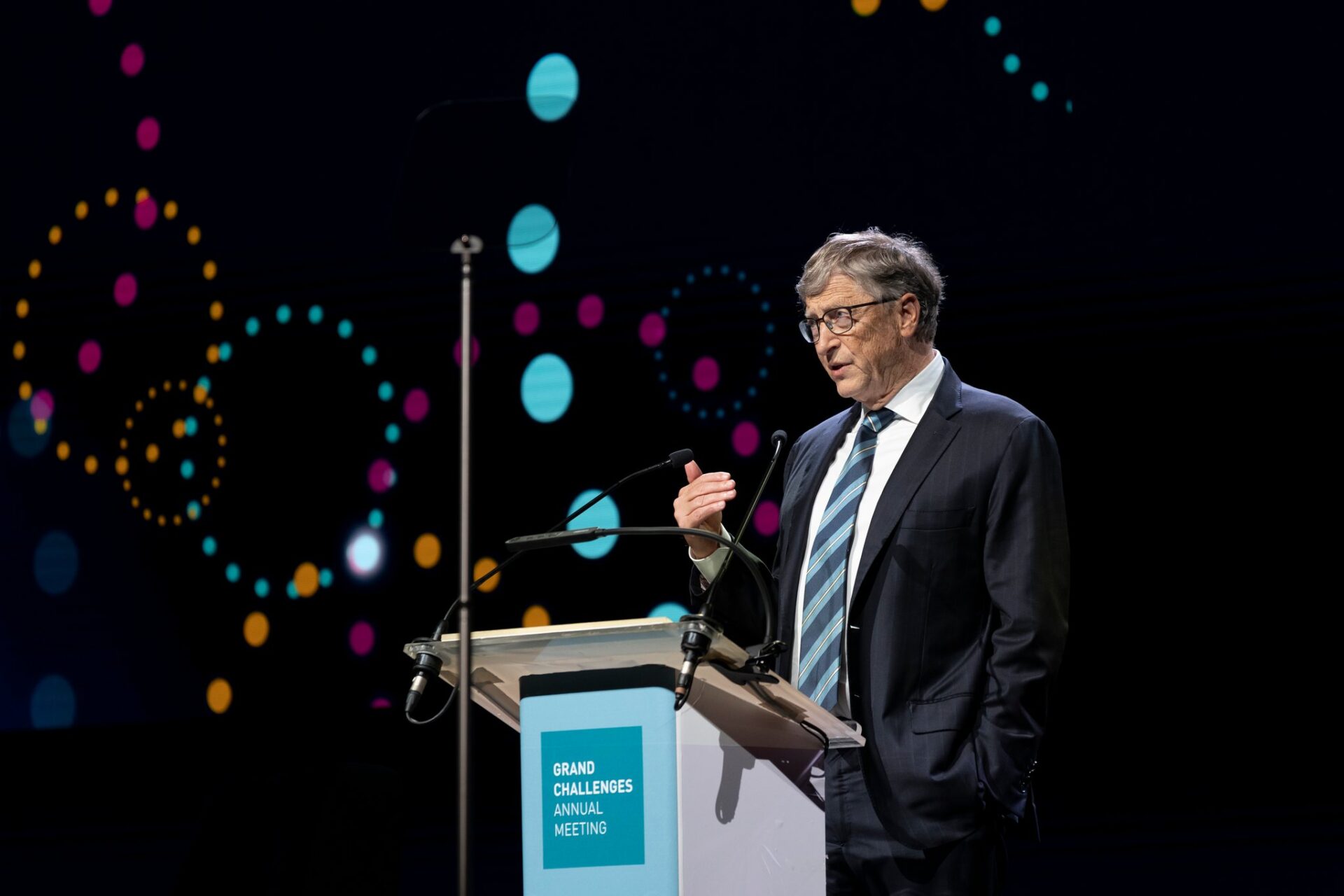 Bill Gates to give away ALL his wealth in next 20 years TheCable
