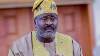 Desmond Elliot