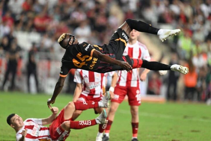Victor Osimhen scores a late bicycle kick in Glatasaray's 3-0 victory over Antalayaspor