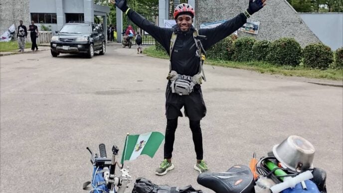 EXTRA: Nigerian man begins bicycle trip from Lagos to US