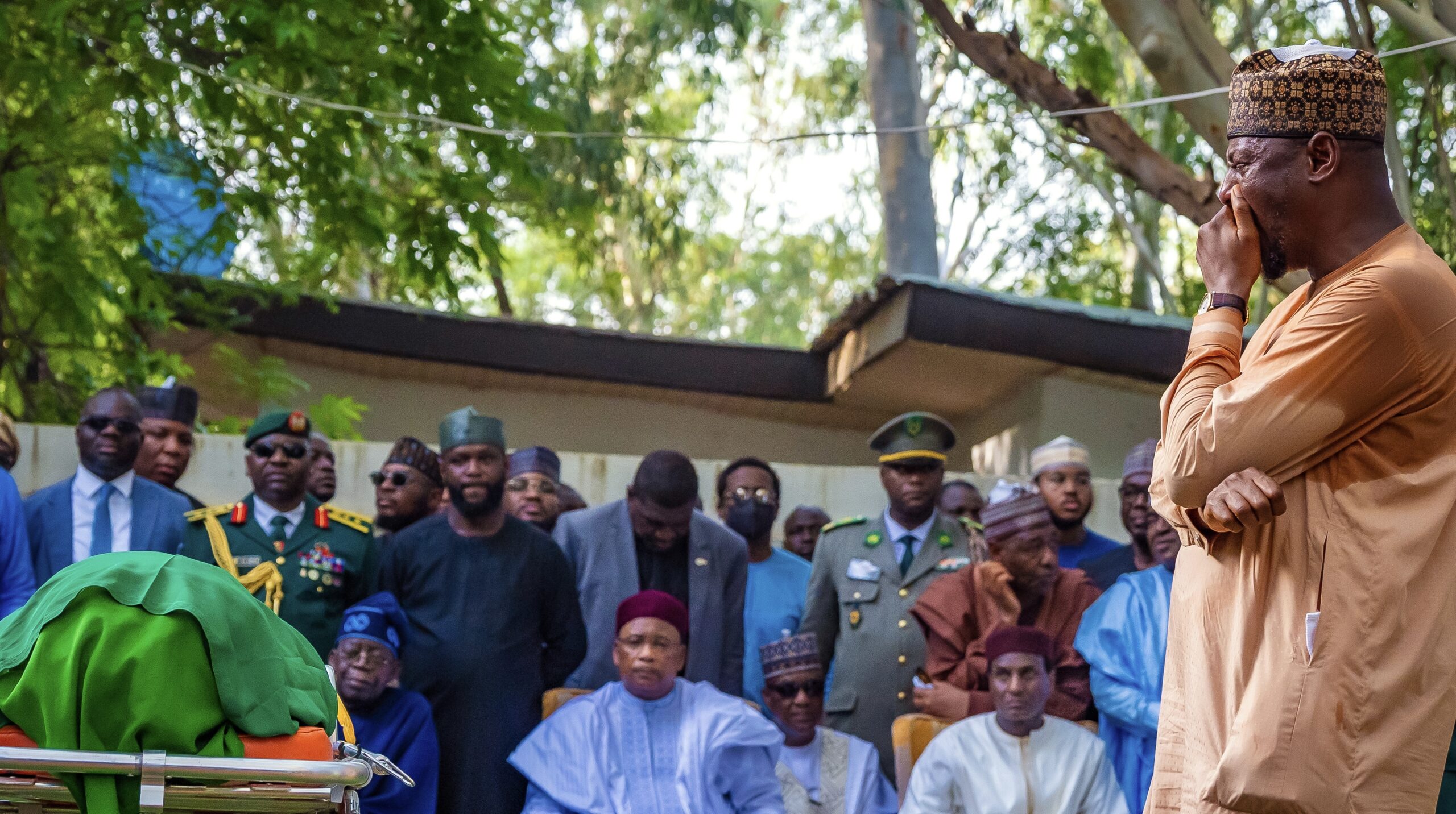 TRENDING VIDEO: Dikko Radda in tears at Buhari's funeral | TheCable