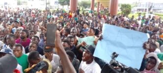 Students protest renaming of Ibadan Poly after ex-governor
