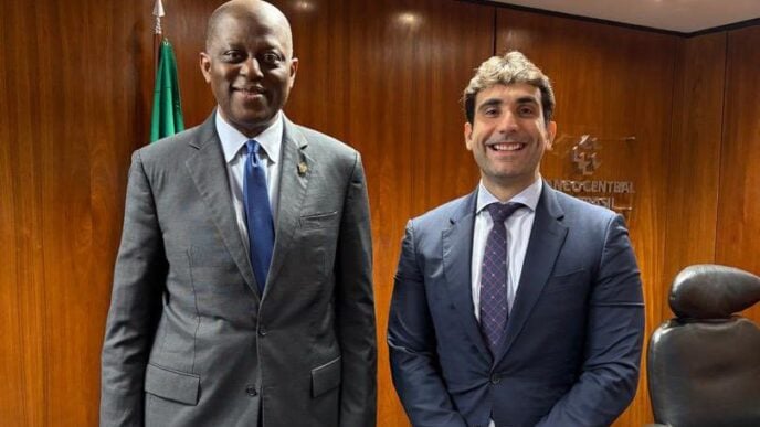Cardoso meets Brazil's central bank chief, says Afro-Brazilian community will boost remittance flows