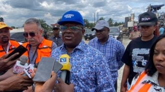 David Umahi (in blue cap) before TV microphones | Photo: @ennyola0015 on X