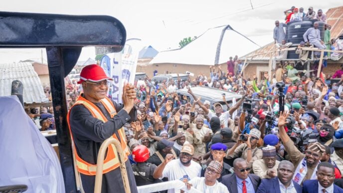 Uba Sani flags off Markarfi road project construction