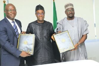 Nigeria, Dutch firm sign deal to build solar panel factory