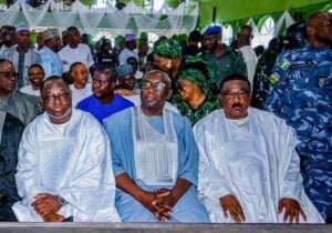 AbdulRahman AbdulRazaq, governor of Kwara (middle) at Cornelius Adebayo’s funeral service